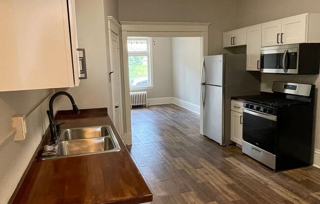 AVAILABLE AUGUST - Updated 2 Bed 1 Bath