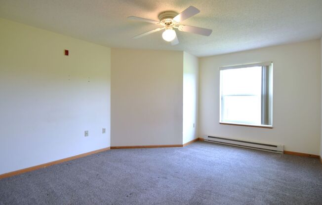 1 bed, 1 bath, 730 sqft, $1,460, Unit 8118-206