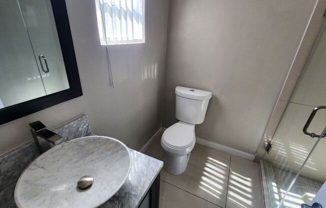 Studio, 1 bath, $695, Unit UNIT 17