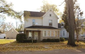 811-813 W University Ave