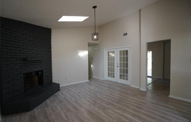 1000 EDGERLY LN