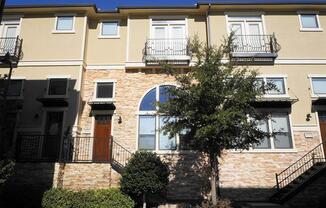 5741 Pantheon Court