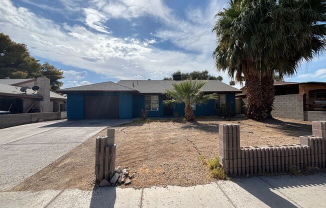Charming 3Bed/2Bath/2Car residence with gated pool located in E. Las Vegas- Weekly Pool Service included!!