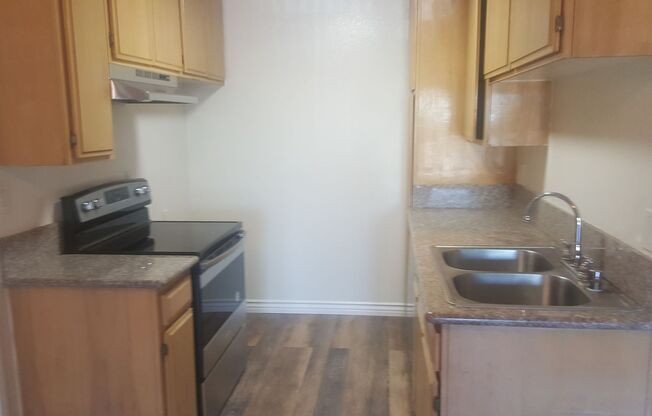 2 beds, 2 baths, 800 sqft, $2,250, Unit # 208