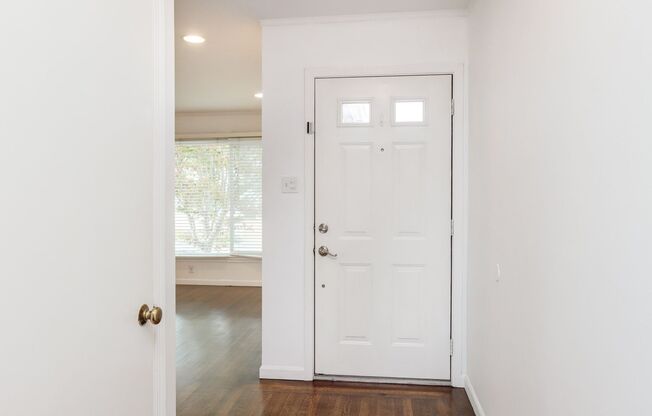 Extensively remodeled 4 Bed / 3 Bath home in South San Francisco. YouTube tour!