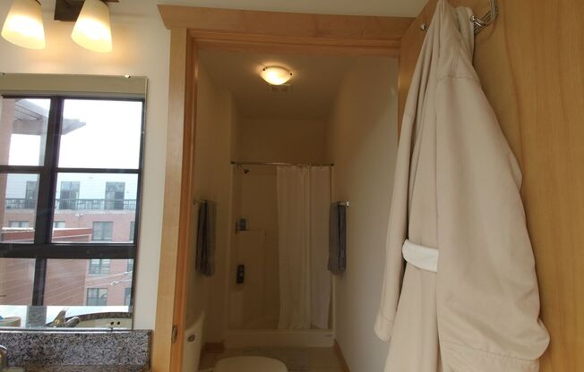 2 beds, 2.5 baths, 1,560 sqft, $3,295, Unit 402