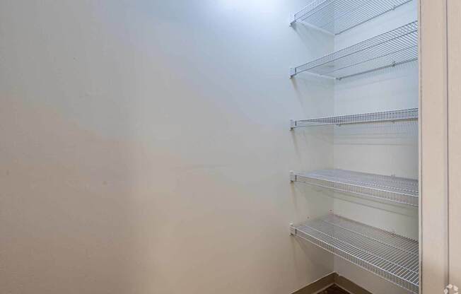 Rolling Hills Apartments, St Paul, MN