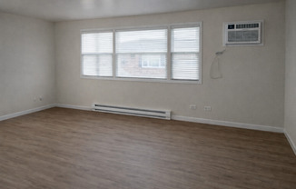 2 beds, 1 bath, 870 sqft, $900, Unit 552-3W