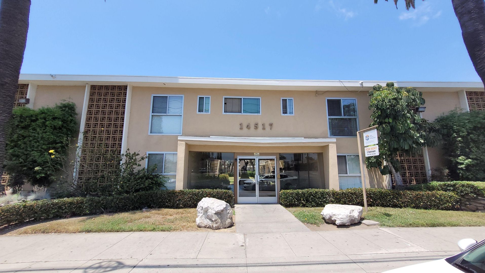14517 S VERMONT AVE GARDENA, CA 90247