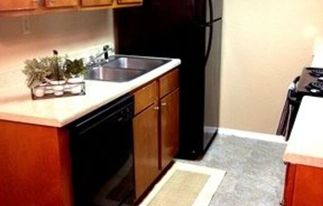 2 beds, 2 baths, 900 sqft, $1,079, Unit 705