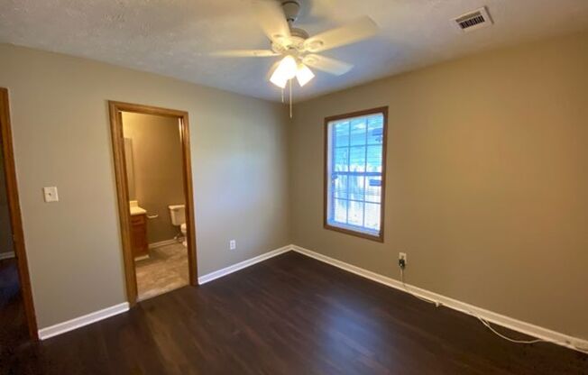 3 beds, 2 baths, $1,995