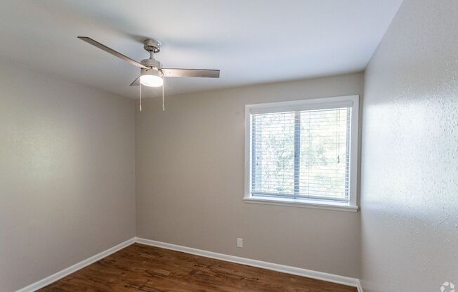 1 bed, 1 bath, 620 sqft, $1,049