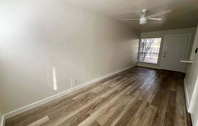 Studio, 1 bath, 400 sqft, $1,200, Unit 102