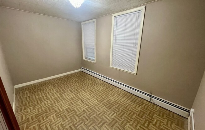 2 beds, 1 bath, 1,200 sqft, $2,500, Unit 2