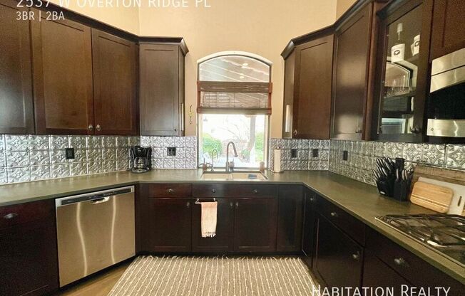2537 W OVERTON RDG PL