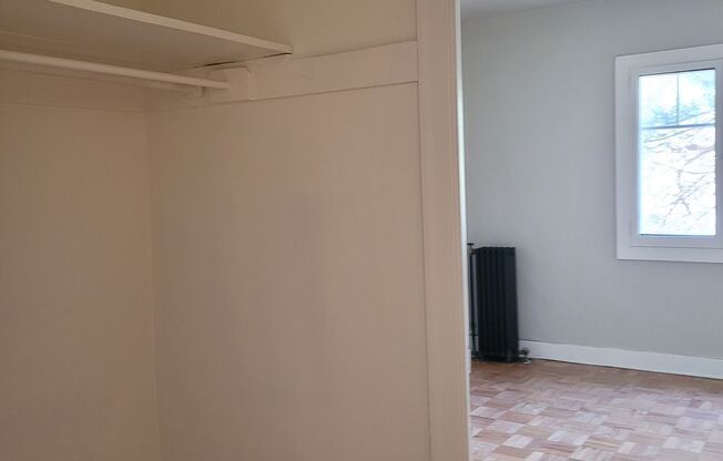 1 bed, 1 bath, 600 sqft, $1,395, Unit 422