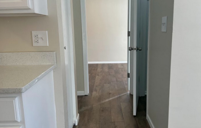 1 bed, 1 bath, 650 sqft, $1,265, Unit 1650-9