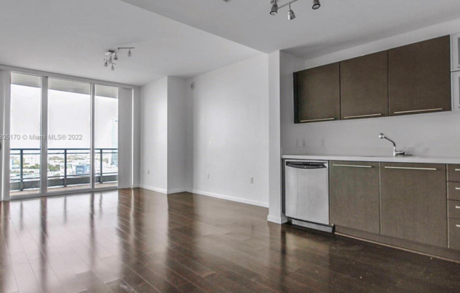 1 bed, 1 bath, $2,750, Unit Apt 2210
