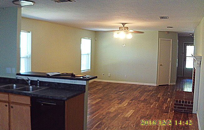 3 beds, 2 baths, $1,850