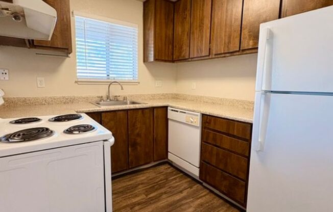 1 bed, 1 bath, 700 sqft, $1,525, Unit 82