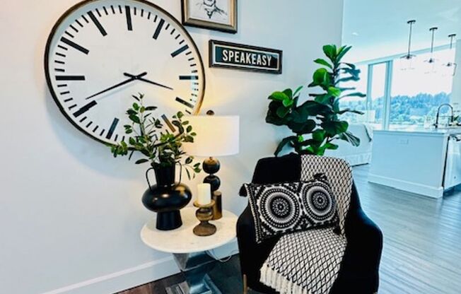 2 beds, 1 bath, 1,047 sqft, $5,150, Unit 410-815