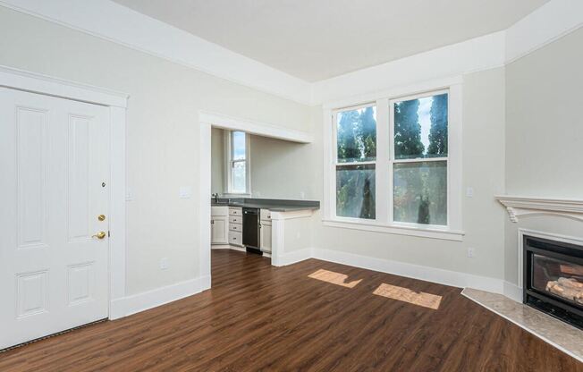 3501 FRONT STREET #1-5