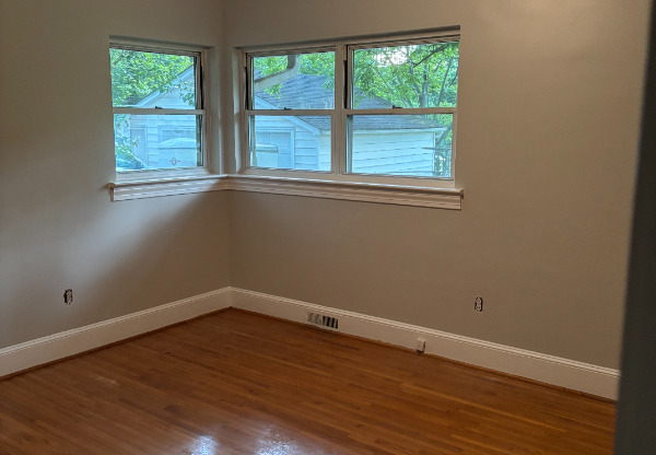 191 SCENIC DR NE