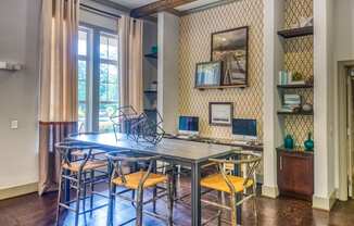 The Oaks at Johns Creek - Business center area