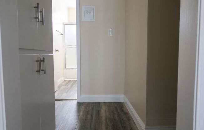 1 bed, 1 bath, $2,195, Unit 05