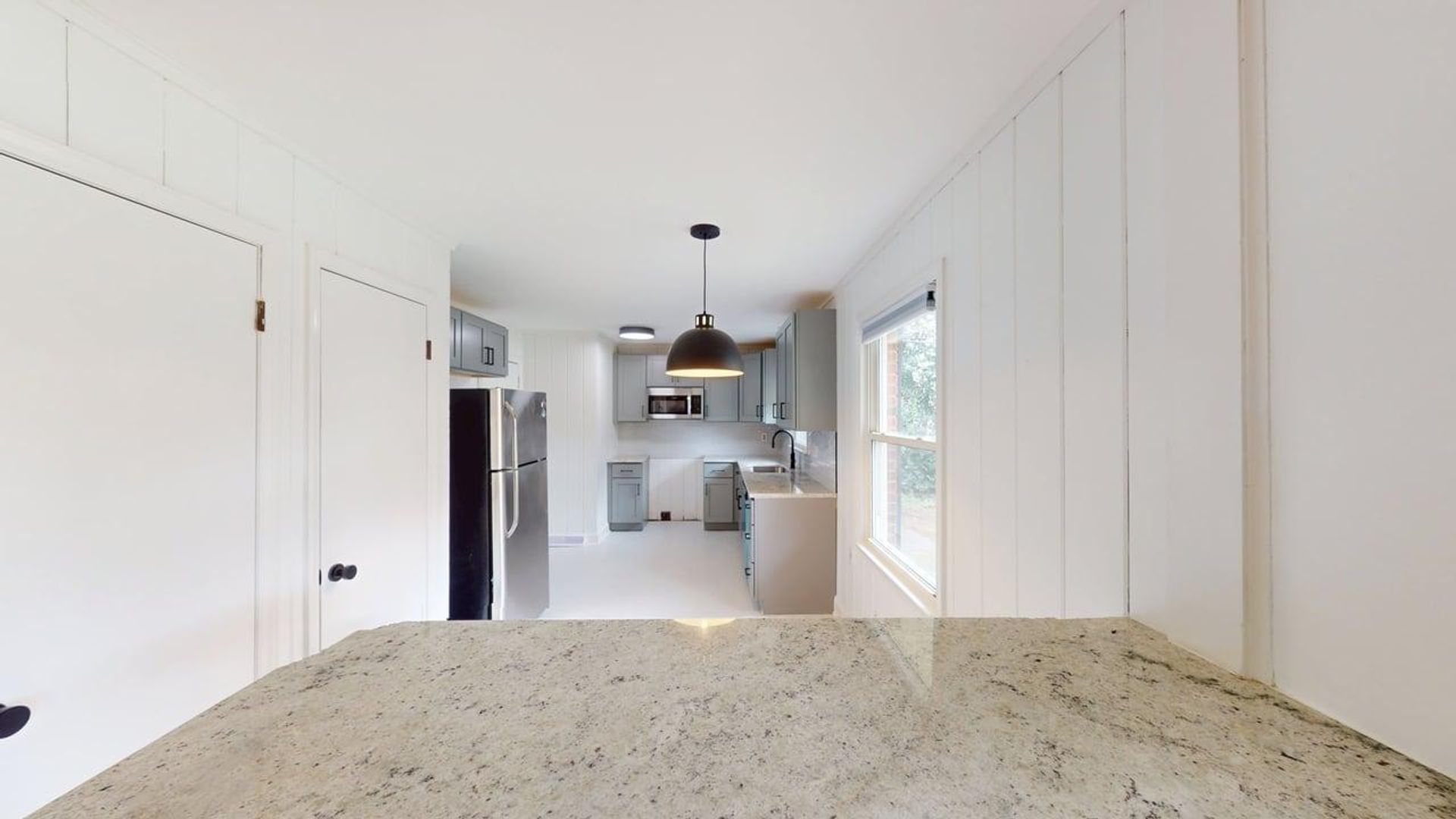 Charming Duplex At 1508 Woodhill