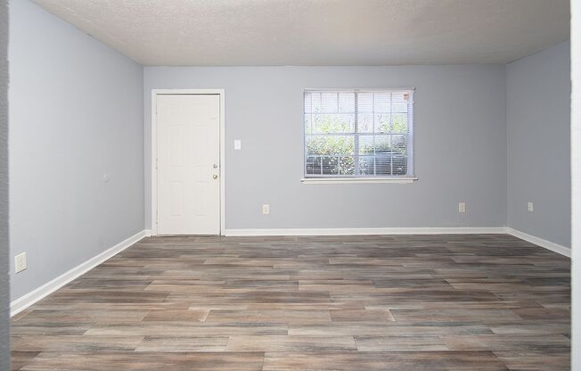 2 beds, 1 bath, 1,200 sqft, $1,350