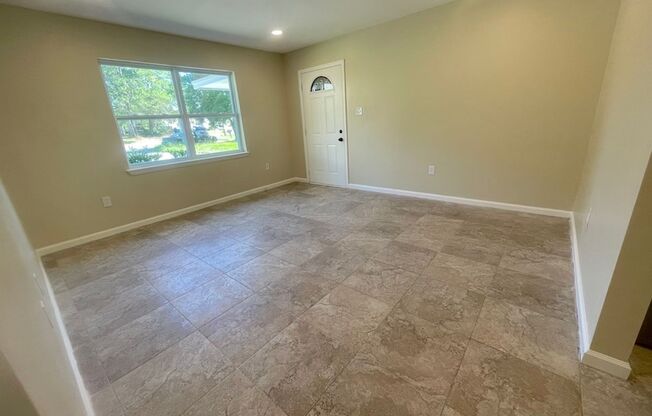 108 Woodhouse Ln, Savannah, GA 31406