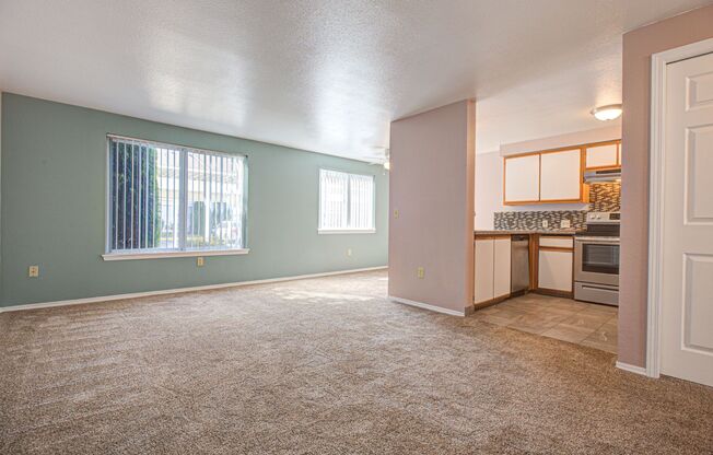 2 beds, 1 bath, 838 sqft, $1,350, Unit 237-53