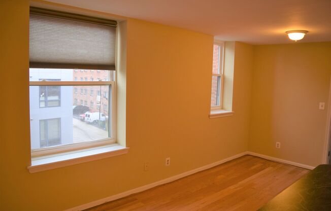 Great 2 Bedroom Columbia Heights Condo