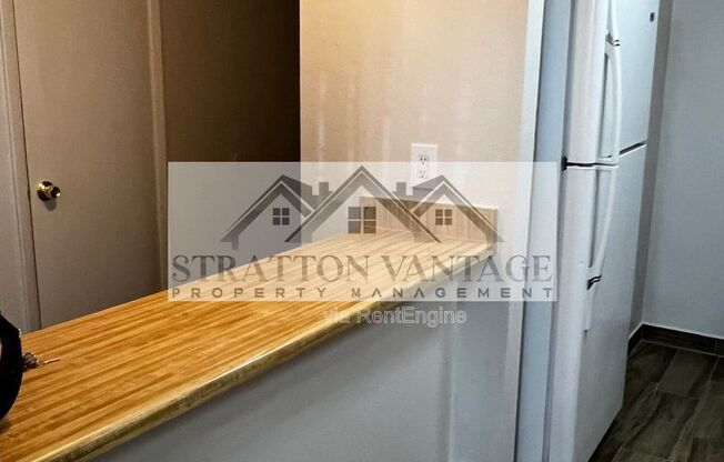 2 beds, 2 baths, 902 sqft, $1,190, Unit 147