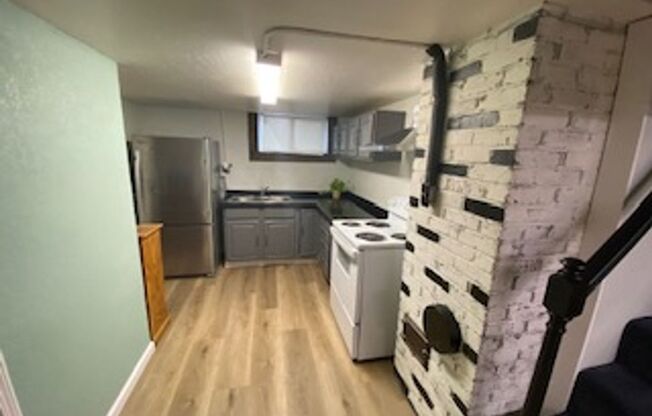 1 bed, 1 bath, $2,000