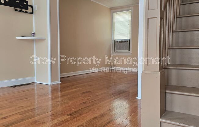 323 CROSS ST