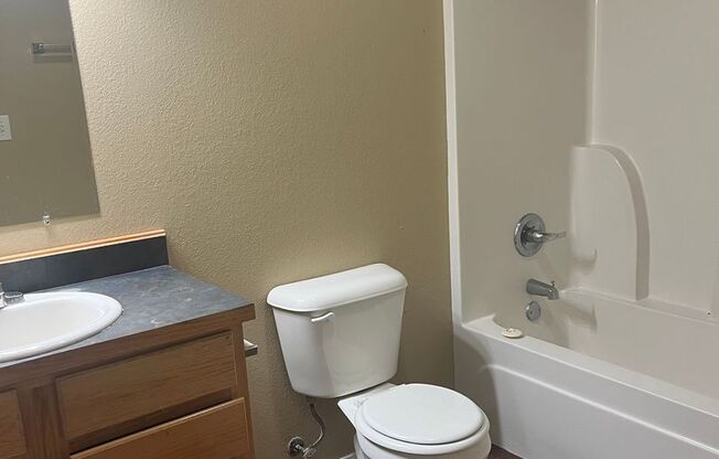 CLEARWATER-KELLEY HWY DUPLEX