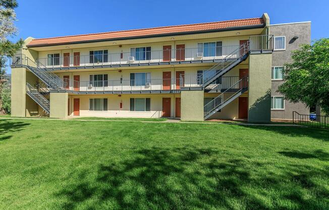 WELCOME TO ALTAMIRA APARTMENTS