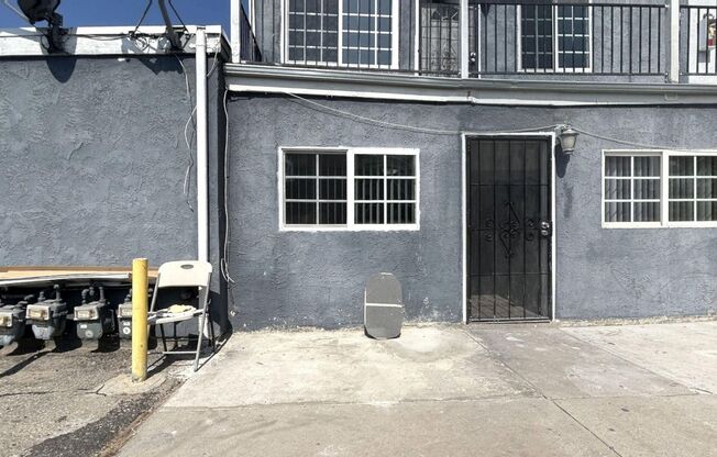 445 W. Shamrock