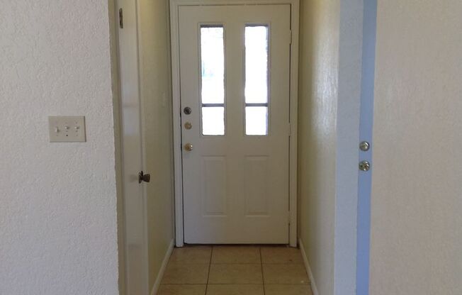 3 beds, 2 baths, $1,225