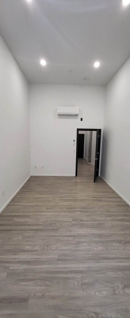 1 bed, 1.5 baths, 1,002 sqft, $2,800, Unit 105 LIVE WORK