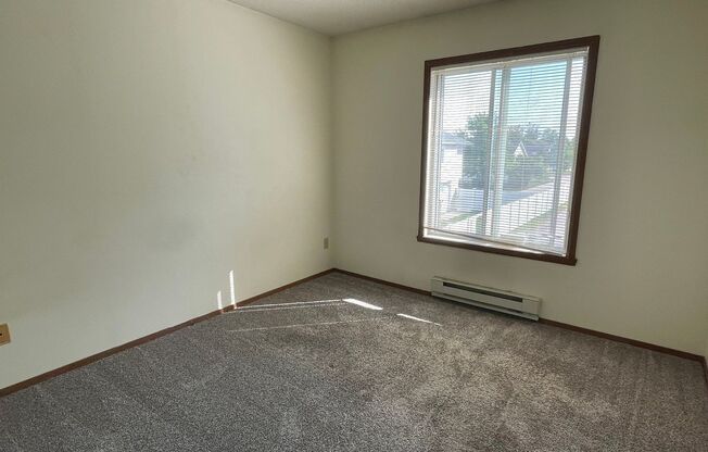 3 beds, 1 bath, $1,350