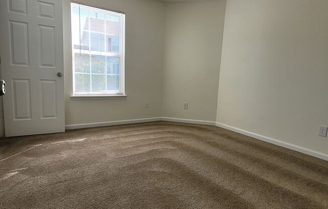 3 beds, 2 baths, 1,244 sqft, $1,675, Unit 01 - 7814