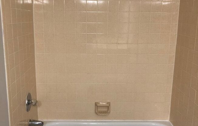 2 beds, 2 baths, 955 sqft, $1,179, Unit 5901E