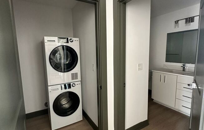 1 bed, 1 bath, 850 sqft, $1,900