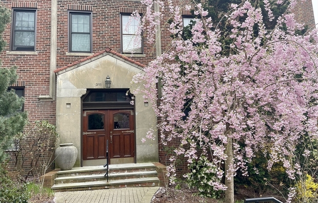311 TAPPAN ST