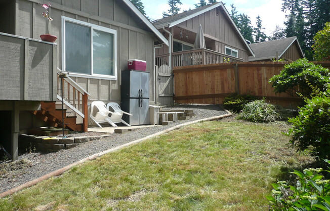 3 beds, 2 baths, $2,750