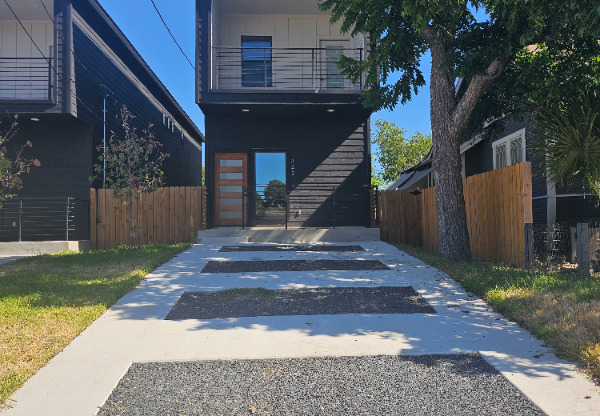325 PORTER ST