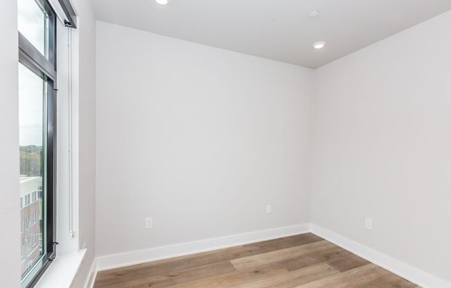 2 beds, 2 baths, 897 sqft, $3,983, Unit Apt # 410